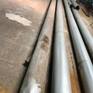 LOTE 057 - (02) Dois Sistemas exaustores galvanizados.