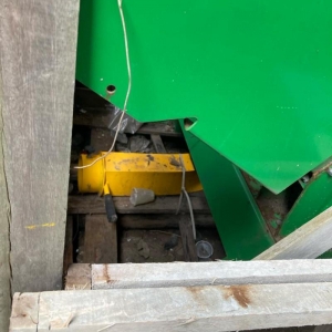 LOTE 014 - Triturador de resíduos, marca TRAPP, modelo Tr600G, motor a gasolina 16HP. Avaliado em R$ 20.263,67.