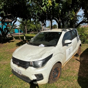 LOTE 020 - Automóvel Fiat/ Moby Like Hatch, ano/modelo 2018, placas IYP3816. Avaliado em R$ 8.000,00.