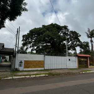 LOTE 002 - Um terreno situado na Rua Almirante Barroso, 369, Vila Fernandes, Canoas/RS, matrícula 46.107 do Registro de Imóveis de Canoas. Avaliado em R$385.000,00. 2°Leilão.