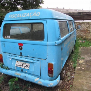 LOTE 010 - VW/Kombi