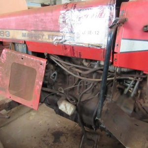 LOTE 012 - Trator Massey Ferguson