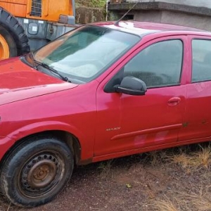 LOTE 001 - GM/Prisma MAXX, vermelho, ano/modelo 2009/2010
