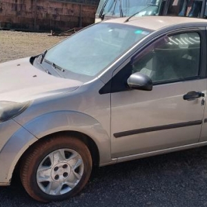 LOTE 003 - Ford/Fiesta Flex, prata, ano/modelo 2010/2011