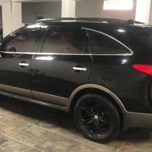 LOTE 01 - Automóvel Hyundai Vera Cruz 3.8 V6, gasolina, ano 2010, cor preta, placas FER3406