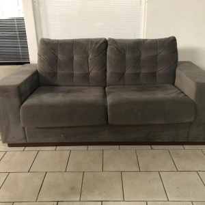 LOTE 08 - Sofá-cama dois lugares marca Herval