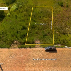LOTE 014 - Área de 480,91m², sem edificações, localizado na Rua Erny Stahlschmidt, bairro Hidráulica, Lajeado/RS - LOTEAMENTO ALTO DAS FIGUEIRAS, matrícula n° 71.757 do RI de Lajeado