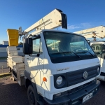 LOTE 013 - VW/5.150 DRC 4x2, placa IVT 1364, ano/modelo 2013/2014, com carroceria e guindaste de 1 KV