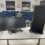 LOTE 032 - Dois Monitores Philips 29" Full HD