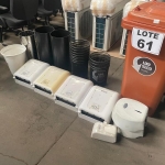 LOTE 061 - Container de lixo, Lixeiras, Kit Banheiro
