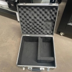 LOTE 062 - 19 Case cinza p/ transporte