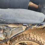 LOTE 009 - YAMAHA, cor preta, sem sinal identificador, placa AAA0000.