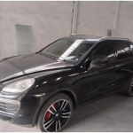 LOTE 100 - CAMIONETA I/PORSCHE CAYENNE V6, ANO/MODELO: 2013, PLACA: IXT0E30
