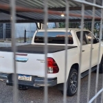 LOTE 000 - UM COROLA E DUAS HYLUX.