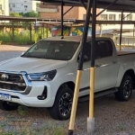 LOTE 000 - UM COROLA E DUAS HYLUX.