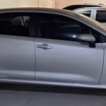 LOTE 000 - UM COROLA E DUAS HYLUX.