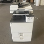 LOTE 002 - Uma impressora multifuncional Laser Super A3, marca RICOH MP C2003