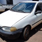 LOTE 006 - Fiat/Palio EL, placa LXW2426, ano/modelo 1996/1996, na cor branca chassis nº 9BD178237T0011119, RENAVAM: 00655006133.