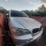 LOTE 016 - BMW X5 X-DRIVE 35i (Motor N55 3.0 Bi-Turbo) ANO/MODELO: 2011 / 2011, COR: Prata, PLACA: AA0R537 (Origem: Paraguai), CHASSI: WBAZV4101B805471, PROCEDÊNCIA: Apreendido / Estrangeiro.