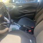 LOTE 006 - Automóvel CHEV/ONIX 10MT LT1, ano/modelo 2022/2023