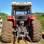 LOTE 01 -  Um Trator agrícola. Marca Massey Ferguson. Modelo MF 4292 tração 4x4, Ano/Modelo 2012, Motor Diesel 110CV.