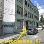 LOTE 01 -  IMÓVEL: Um prédio de três pavimentos, com a área construída de 3.386,54m²., e seu respectivo terreno