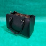 LOTE 007 - Bolsa em couro