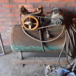 LOTE 22 - Compressor funcionando