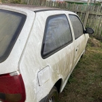 LOTE 005 - Veículo VW Gol Special, ano 1999, 03 portas, branco, placa AIL2516. Avaliado em R$ 1.735,40.