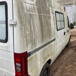 LOTE 007 - Veículo Fiat/ Ducato ambulância, ano 2010, 03portas, branca, placa IQW0289, RENAVAM 214108287. Avaliada em R$ 10.712,00.
