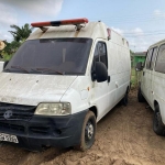 LOTE 007 - Veículo Fiat/ Ducato ambulância, ano 2010, 03portas, branca, placa IQW0289, RENAVAM 214108287. Avaliada em R$ 10.712,00.