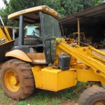 LOTE 020 - Retroescavadeira M.A./JCB 214