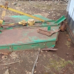 LOTE 003 - Uma roçadeira. Avaliada em R$ 450,00.
